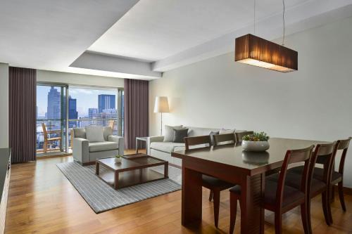 Ben Nghe Hotel | JW Marriott Hotel & Suites Saigon, The Apartments