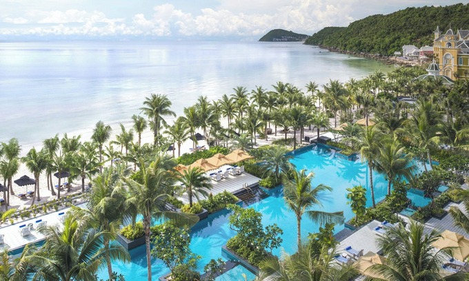 Khem Beach Resort | JW Marriott Phu Quoc Emerald Bay Resort & Spa