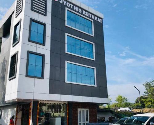 Nelliyampathy Hotel | Jyothis Retreat