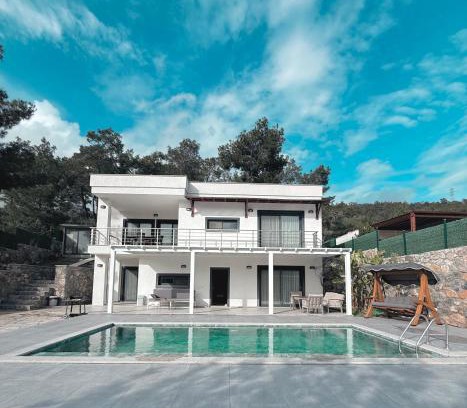 Bodrum House | Kızılağaçta özel havuzlu geniş bahçeli lüks Villa