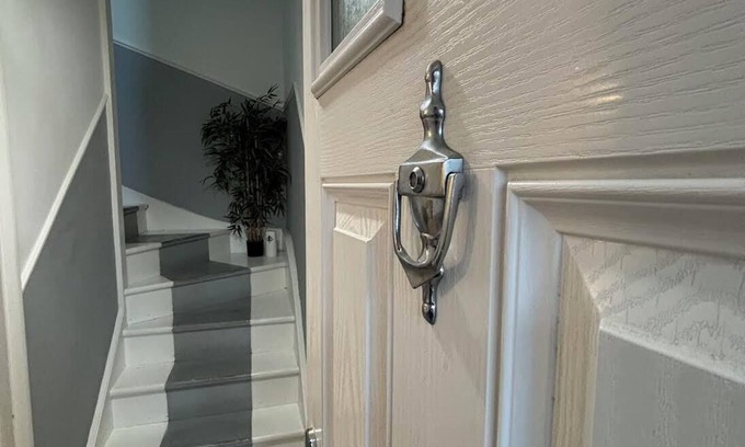London Borough of Bromley House | K Sweets Bromley Apartments