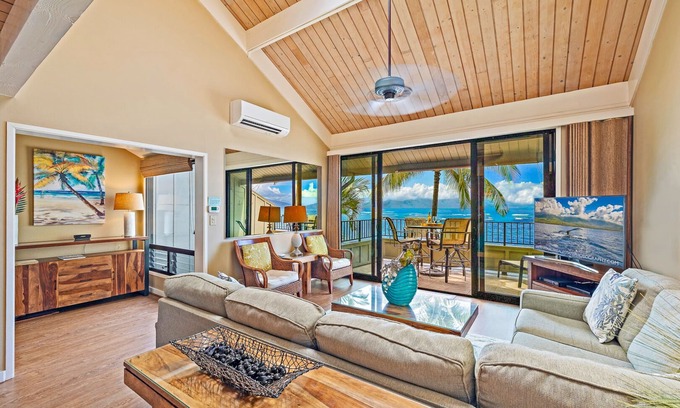 Kahana Condo | Kahana Village #22 Beach Front Luxury