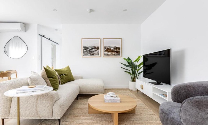 Bondi Apartment | Kahlo Bondi - Luxury Escape - 2 Bedroom Furnished Apartments