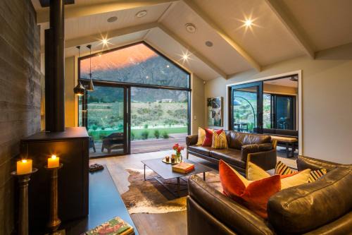 Kawarau Falls Ski Chalet | Kahua Villa