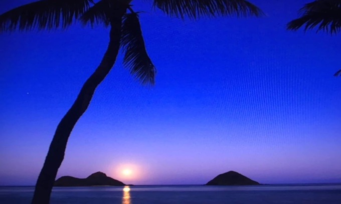 Lanikai House | Kailua Lanikai By The Sea- 3 Bed, 2 1/2 Baths, 2200 sq. ft., A/C, Sleeps