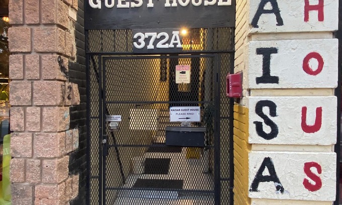 Kensington Market House | Kaisar Guest House