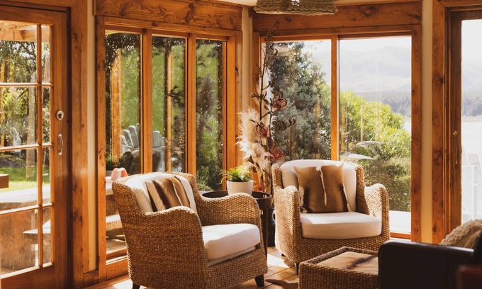 Cape Saunders Resort | Kakapo Cabin @ Kaimata Retreat, Rustic and Charming