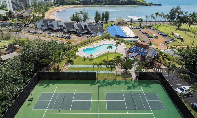 Nawiliwili Apartment | Kalapaki Beach Stay – 3 Condo Units w/Pool, Tennis & Gorgeous Views