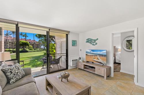Kihei House | Kamaole Sands 1101 · KAS 1101 Updated Beachy Chic 2BD Across Bea