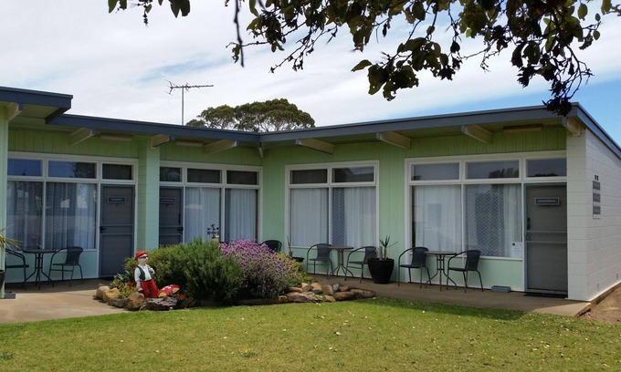 Kingscote Apartment | Kangaroo Island Accommodation - Jenna's Retreat