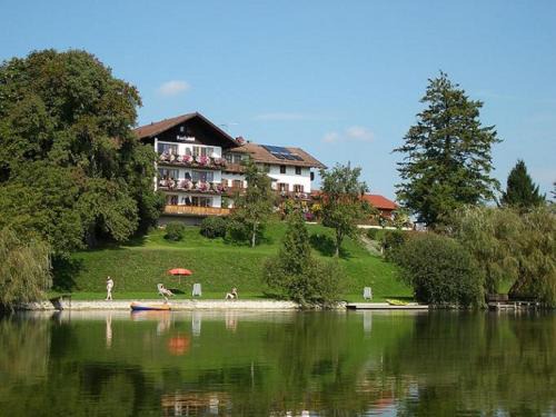 Seeon-Seebruck House | Karlshof