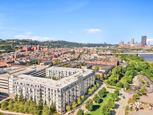 South Side Flats Apartment | Kasa South Side Pittsburgh