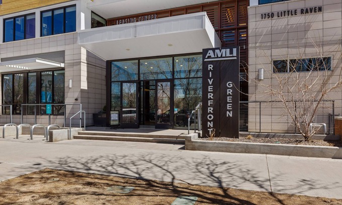 LoDo Apartment | Kasa Union Station Denver