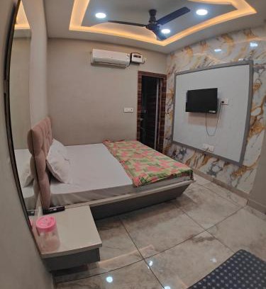 Mathura House | Kasturi Dham