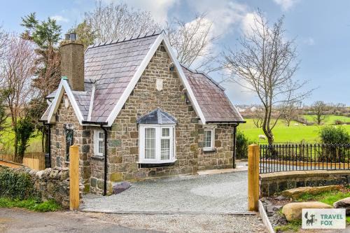 Bont Newydd House | Katie's Cottage & Hot Tub - Snowdon 20mins drive