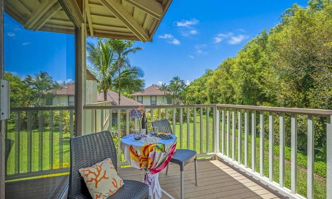 Princeville Condo | Kauai charm at affordable upstairs studio, walk to everything