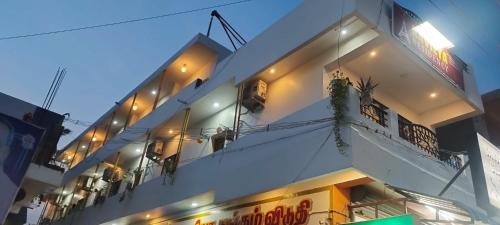 Kalapettai House | KAVIEYA RESIDENCY