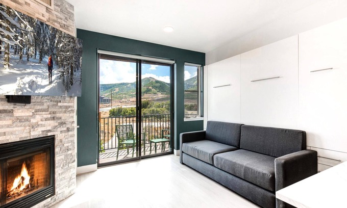 Park City Condo | KBM Resorts | Lodge at Stillwater | Deer Valley East Studio sleeps 4 in beds! Pool, Hot Tubs, Gym, Spacious! MAS-3039