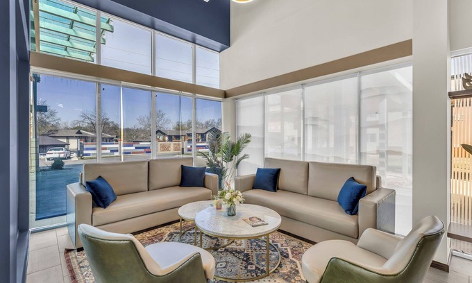 North Kansas City Hotel | KC Inn