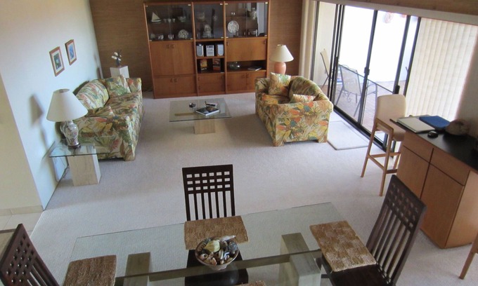 Kahaluu-Keauhou Condo | Keauhou Gardens - Top Floor Hideaway