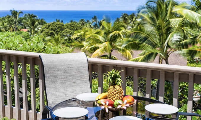 Keauhou Condo | Keauhou Resort 113: Lush Oceanview Condo w/AC, Pool & Stunning Views