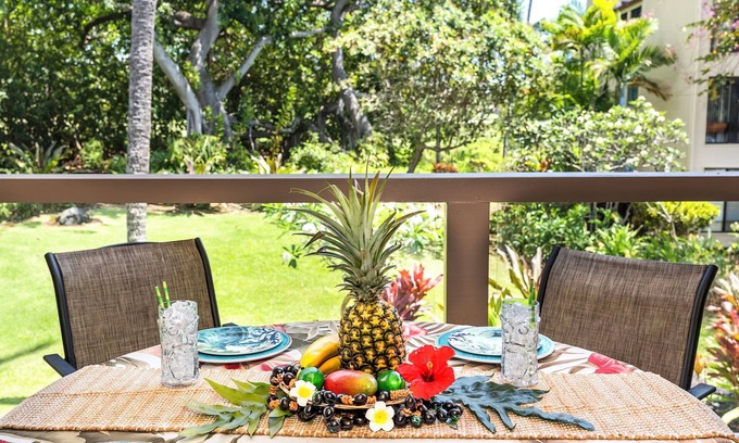 Kahaluu Bay Condo | Keauhou Surf and Racquet 8202 | 2 Bed, 2 Bath