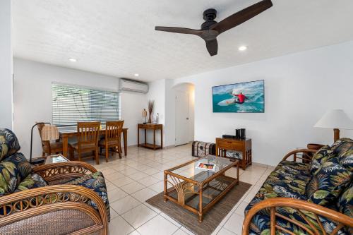 Kahaluu Bay House | Keauhou Surf & Racquet Townhouse #36