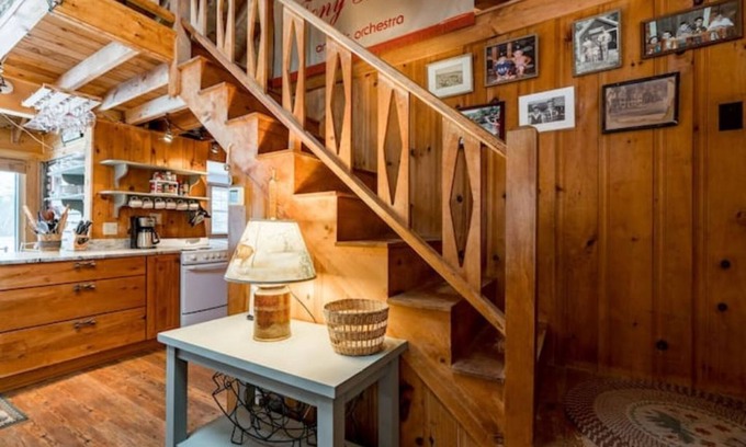 Waterford Cottage | Kedar Brook Cottage on Keoka Lake