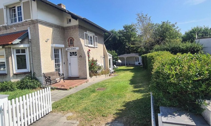 De Panne House | Kelvenec, Charmante Maison Familiale Dans le Quartier Dumont Près de la Plage