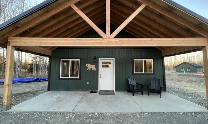 Kalifornsky Cabin | Kenai Adventure Cabins Bear 2/1