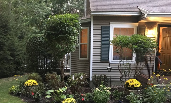 Kennebunk House | Kennebunk Maine town house 6 month rental or longer.