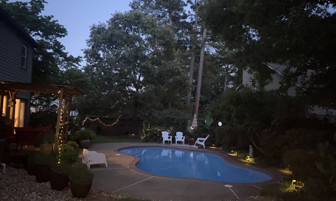 Town Center House | Kennesaw Garden Pool House-Stay close to everything; Lake Point, Braves, and KSU