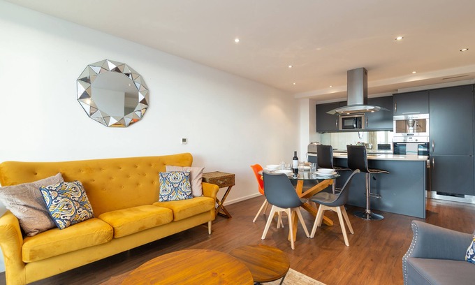 Docklands Apartment | Kenny Apartment | ExCeL Centre | O2 Arena