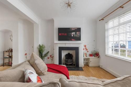 Kensington Apartment | Kensington Two Bedroom House