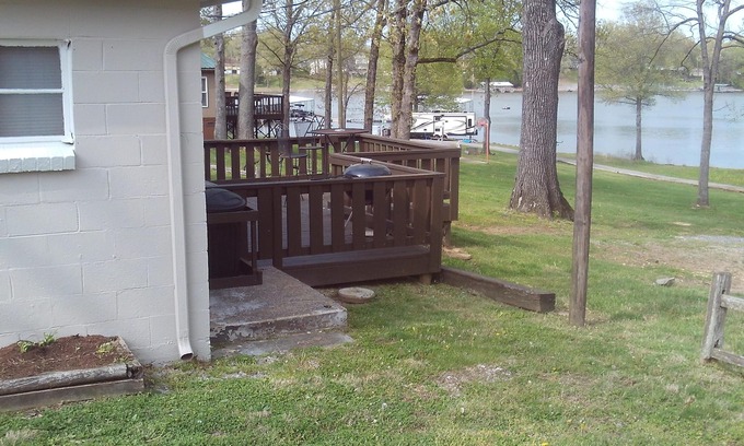 Benton Cottage | Kentucky Lake View Cottage ~ 1 Bedroom Lakeview