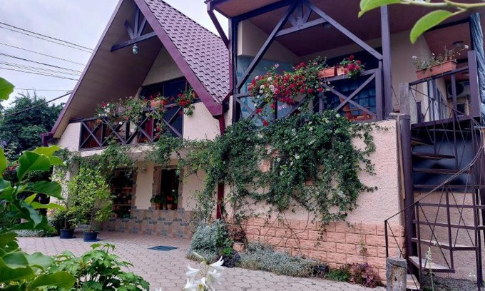 Tsinandali House | Kera