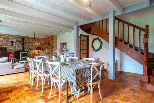Quimperle House | Kerfeunteun - Grande maison à 15min de la plage