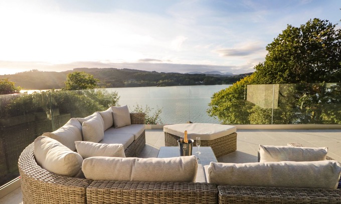 Windermere Cottage | KESSOCK, pet friendly, with a garden in Bowness-On-Windermere