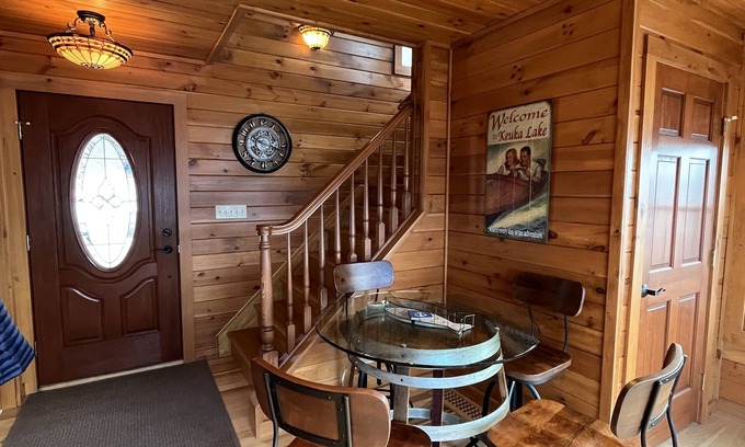 Dundee House | Keuka Lakefront Getaway with private beach and amazing waterfront views