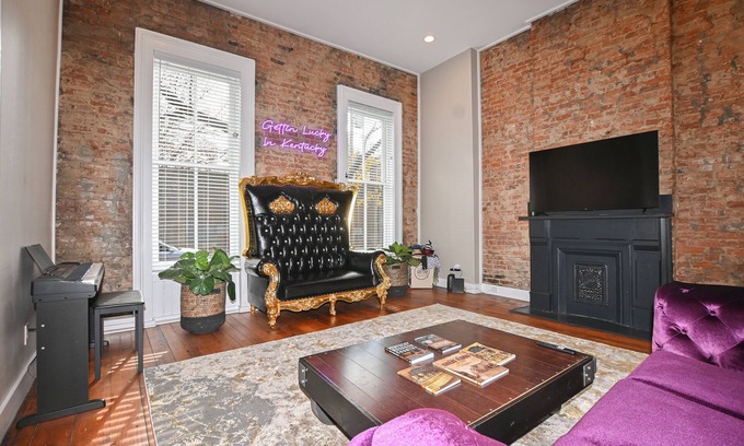 Butchertown Apartment | Key Club of Butchertown, close to all the Bourbon, restaurant's and shops