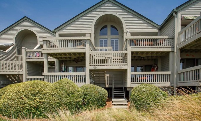 Seabrook Island Villa | Kiawah Exclusives:1318/20 Pelican Watch Villa