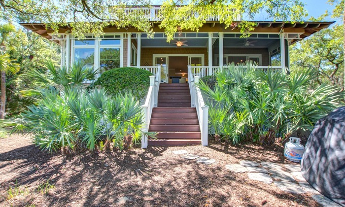 Vanderhorst Plantation House | Kiawah Exclusives | 65 Persimmon Court