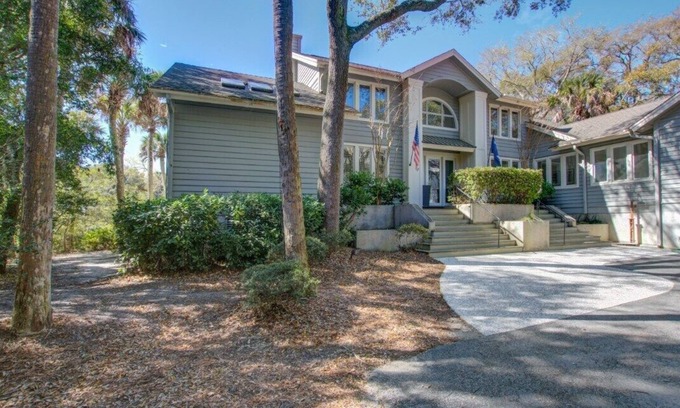 Vanderhorst Plantation House | Kiawah Exclusives | 205 Glen Abbey