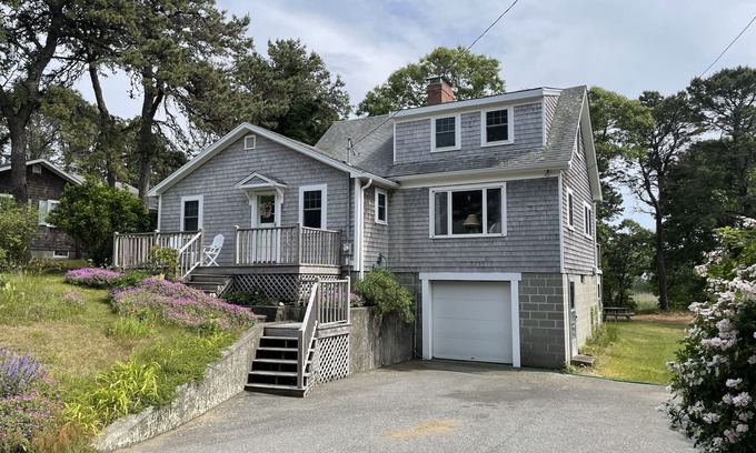 West Chatham House | Kid-Friendly Ridgevale Beach is an easy stroll from this comfy beach house!