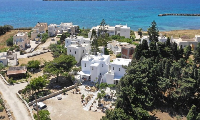 Chrissi Akti Apartment | Kiki's apartments - private apartments in the cosmopolitan island of Paros