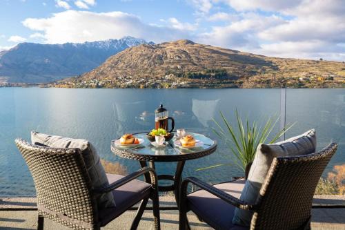 Queenstown Apartment | Kikorangi- Free Parking- BBQ- AC