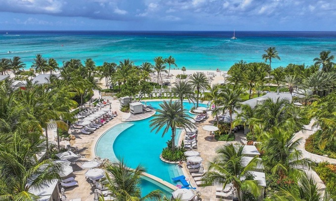 Seven Mile Beach Hotel | Kimpton Seafire Resort + Spa by IHG
