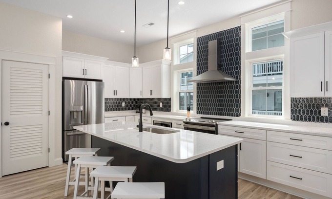 Kill Devil Hills House | Kinara: Newly Built Townhome with Ocean Views and Quick Walk to Beach!