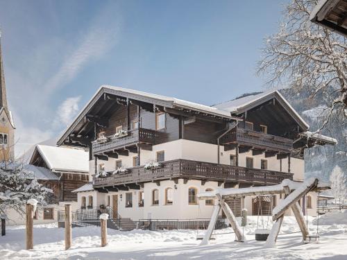 Hollersbach im Pinzgau Apartment | Kinderbauernhof Scharrerhof