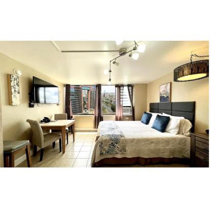 Waikiki Apartment | KING BED, Spacious, Legal, VIEW